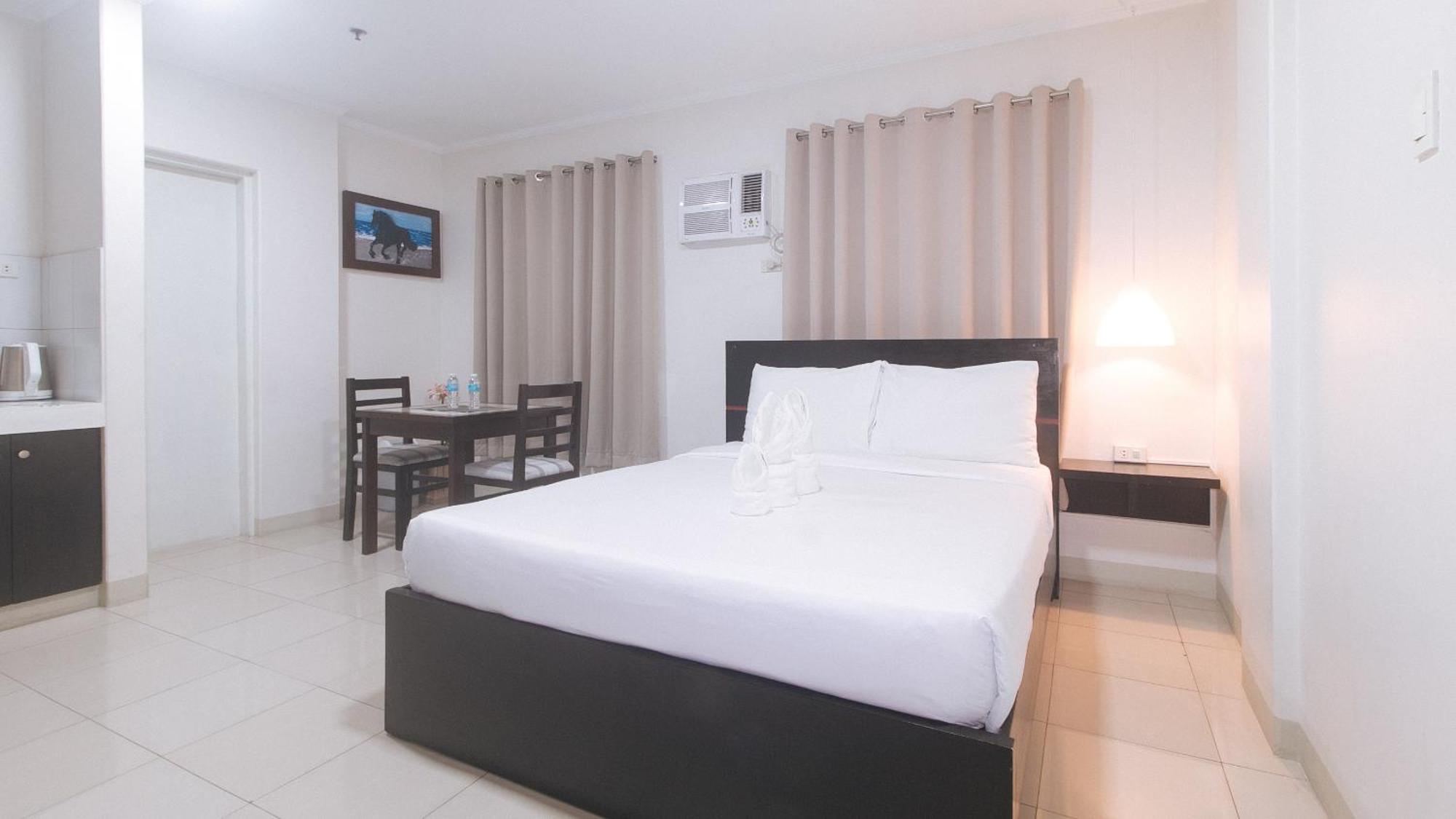 Urbanview At Evangelista Street Makati Makati City Zewnętrze zdjęcie