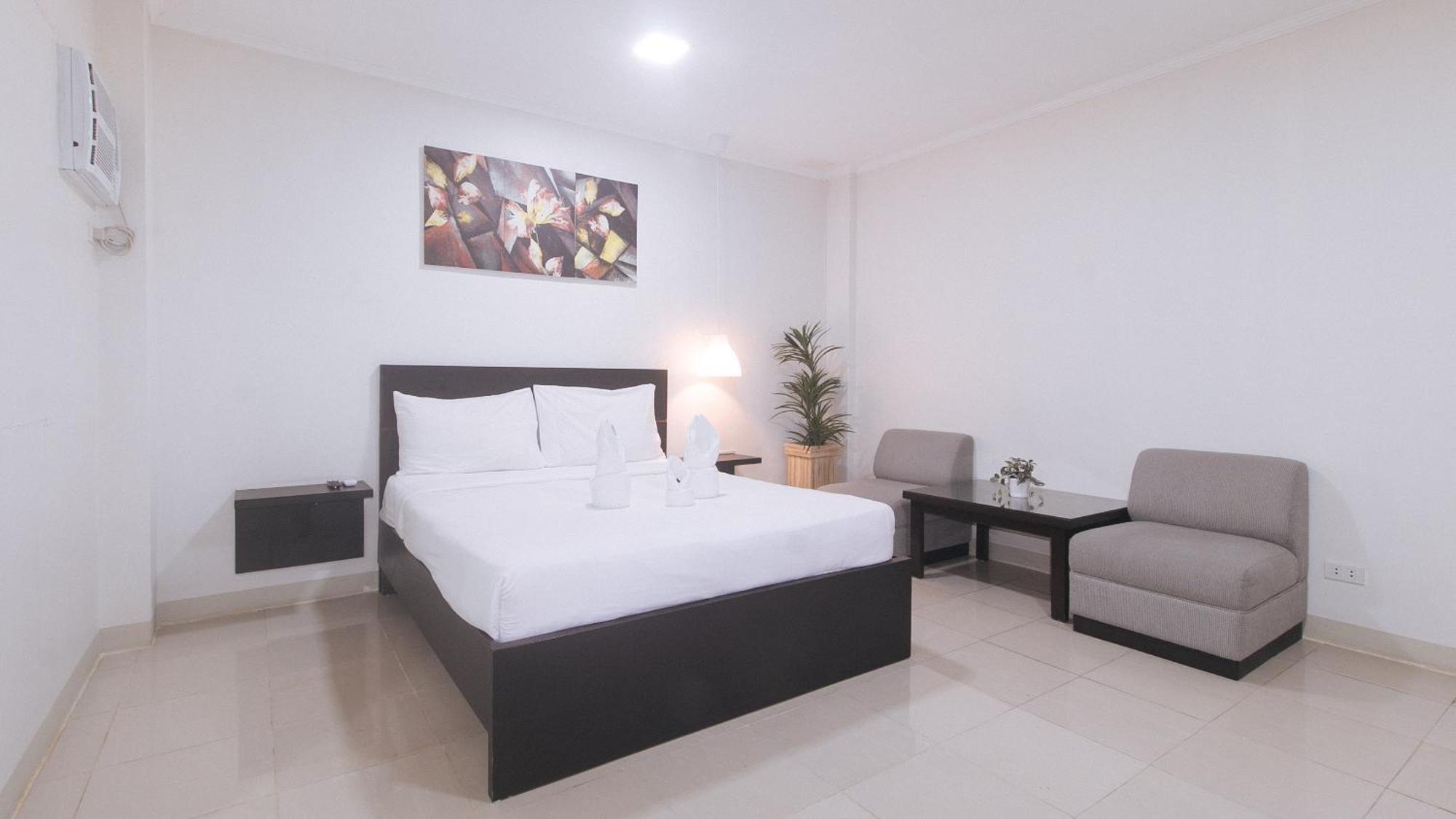 Urbanview At Evangelista Street Makati Makati City Zewnętrze zdjęcie