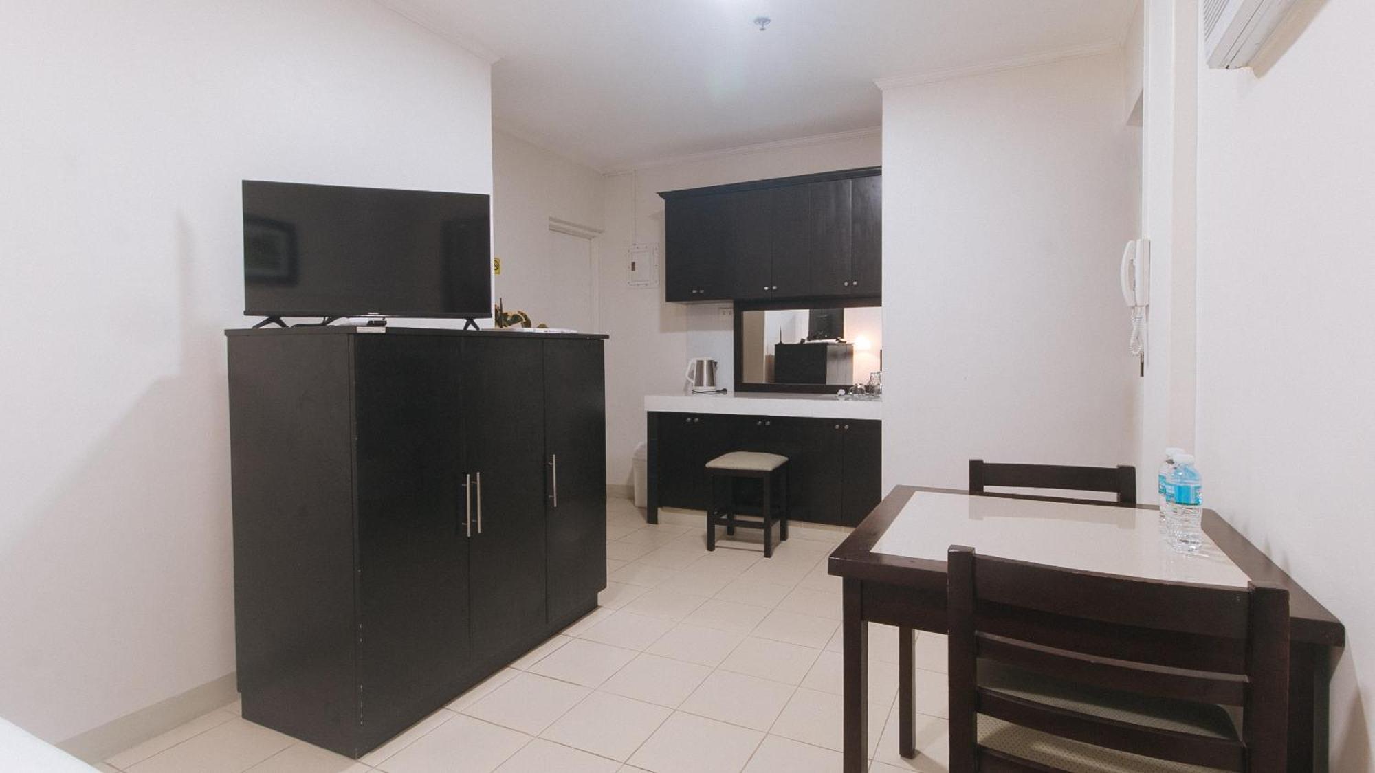 Urbanview At Evangelista Street Makati Makati City Zewnętrze zdjęcie