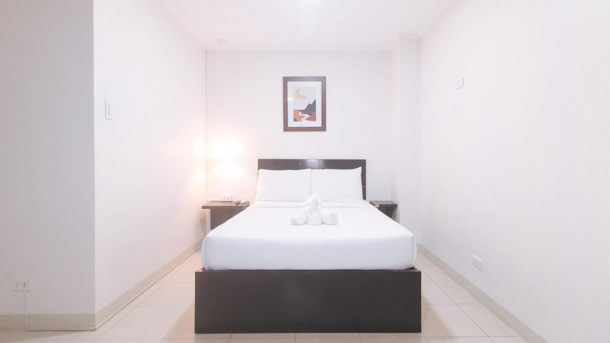 Urbanview At Evangelista Street Makati Makati City Zewnętrze zdjęcie
