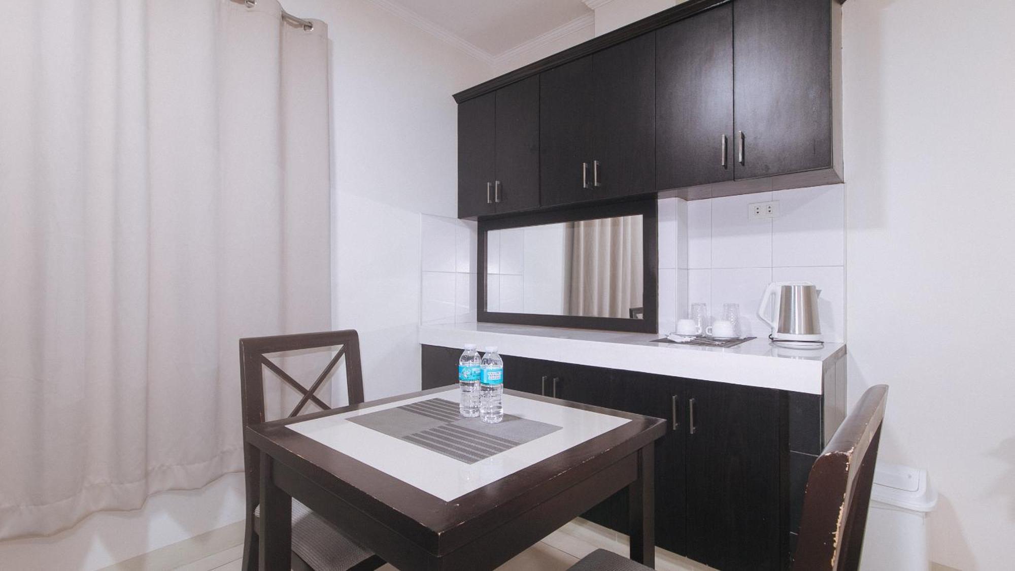 Urbanview At Evangelista Street Makati Makati City Zewnętrze zdjęcie