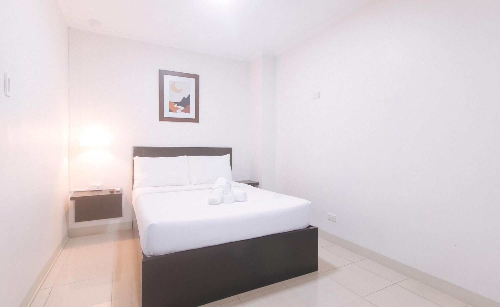 Urbanview At Evangelista Street Makati Makati City Zewnętrze zdjęcie