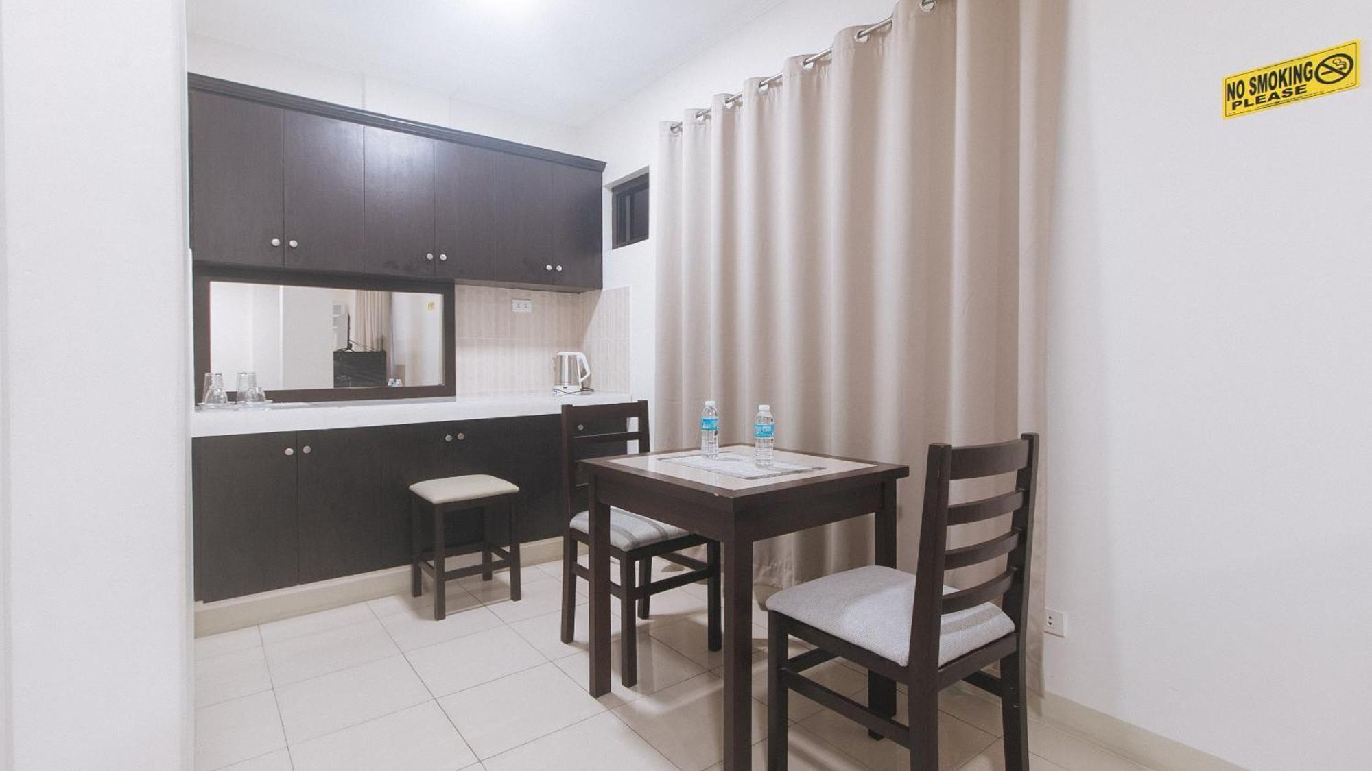 Urbanview At Evangelista Street Makati Makati City Zewnętrze zdjęcie